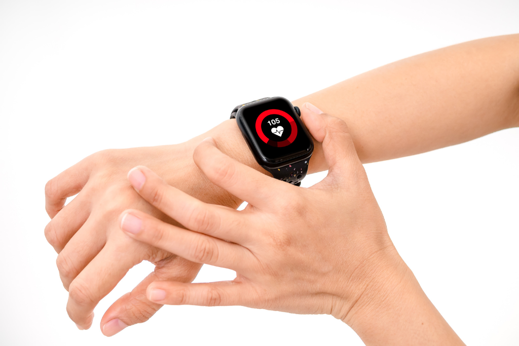 Ilustrace: chytré hodinky při pacingu u long covidu / postcovidového syndromu